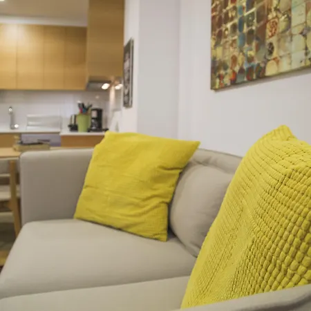 斯波特特林达德公寓 公寓 *