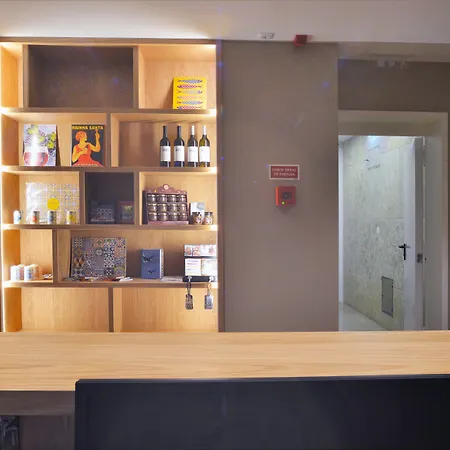 Spot Trindade Lägenhet Oporto